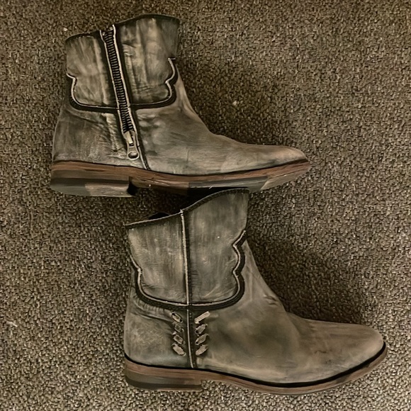 Baske California Gray/Black Distressed Handmade Leather Ankle Boot Sz 6 - Picture 2 of 6